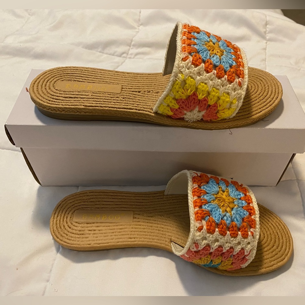 NEW in box, never worn Bamboo Athena sandals. Size 8.5